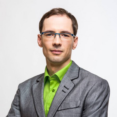 Martin Škabraha: Jak mohou dát peníze politice smysl